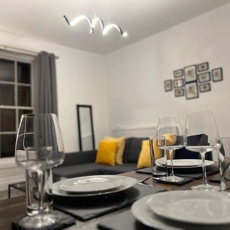 Centralised Meridian Place By Prescott Apartments ブリストル エクステリア 写真