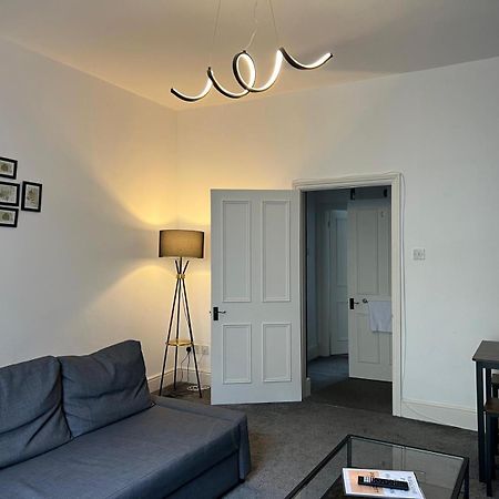 Centralised Meridian Place By Prescott Apartments ブリストル エクステリア 写真